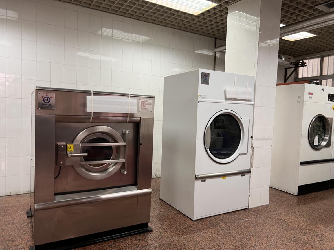 The Steps Of Washing Linen In Hotel Laundry Room Equipment